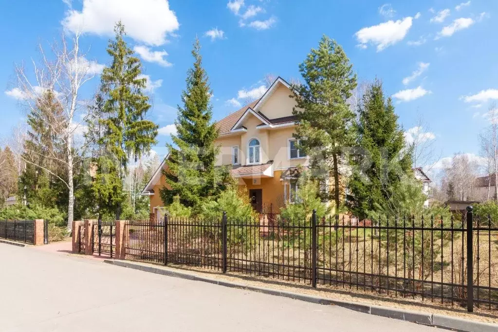 Коттедж в Москва № 110 кв-л,  (435 м) - Фото 1