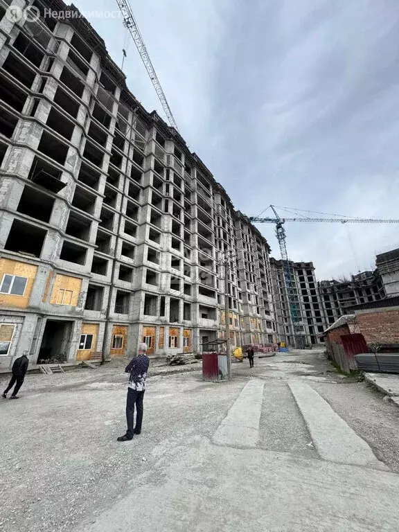 3-комнатная квартира: Грозный, улица Сайханова, 1 (83.59 м) - Фото 0