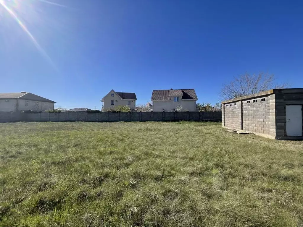 Участок в Крым, Евпатория городской округ, Заозерное пгт ул. ... - Фото 2