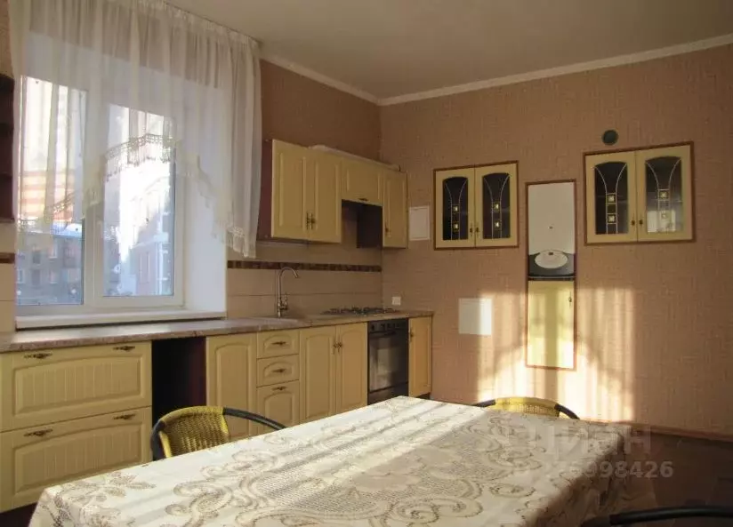 2-к кв. Воронежская область, Воронеж ул. Сакко и Ванцетти, 92 (90.0 м) - Фото 1