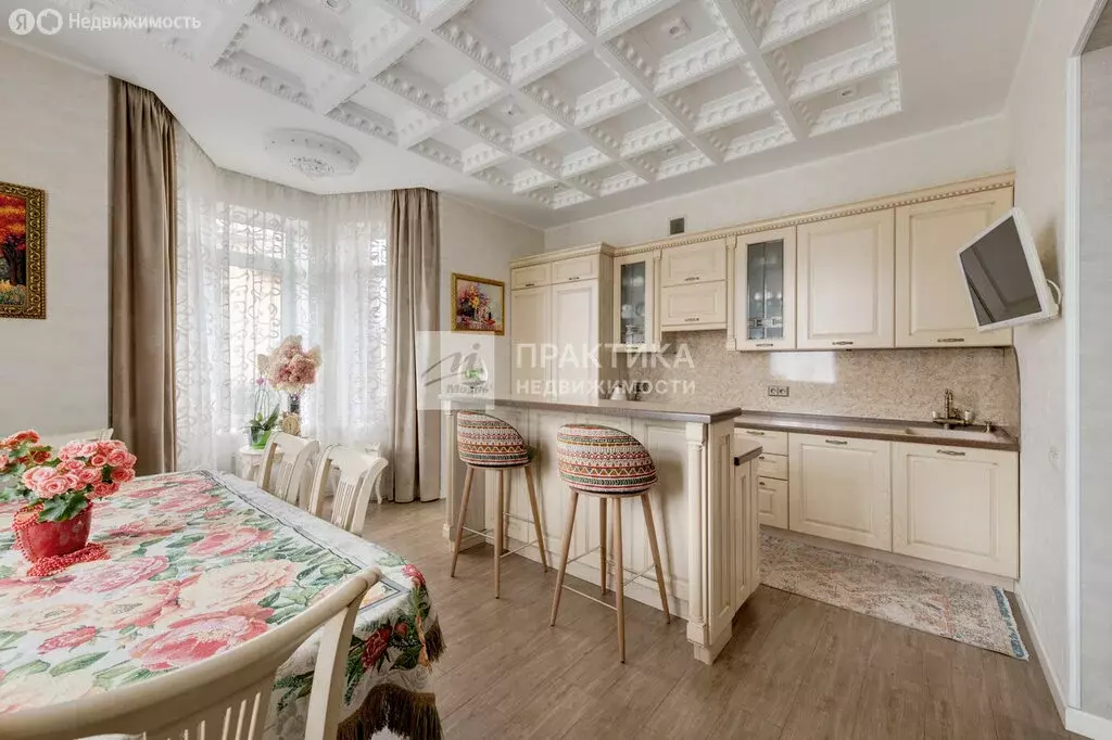 Дом в Тучково, 1-я Новопетровская улица, 10 (401.4 м) - Фото 0
