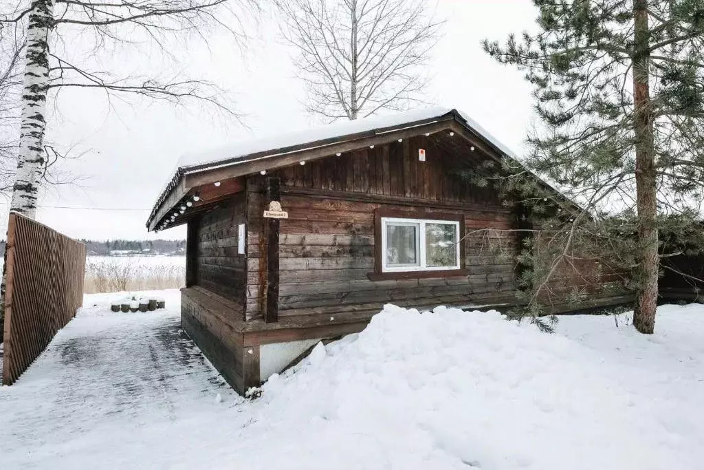 Дом в Вологодская область, Кириллов ул. Калачева, 85 (30 м) - Фото 0