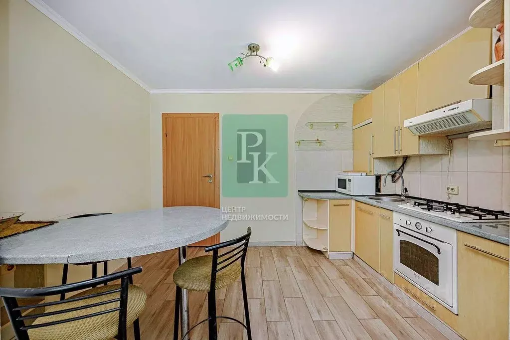2-к кв. Севастополь ул. Вакуленчука, 26 (63.0 м) - Фото 1