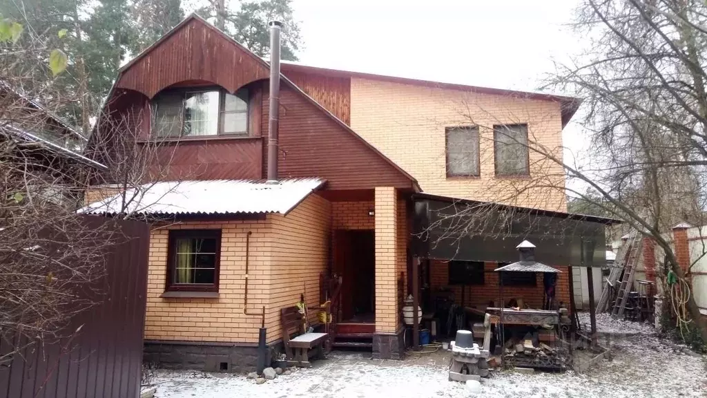 Коттедж в Московская область, Люберцы городской округ, Малаховка пгт ... - Фото 1