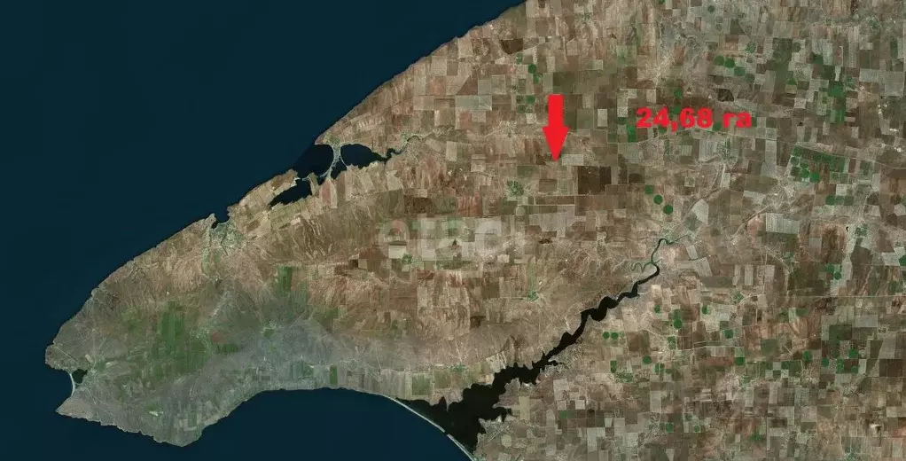 Участок в Крым, Черноморский район, с. Кировское  (2468.0 сот.) - Фото 1