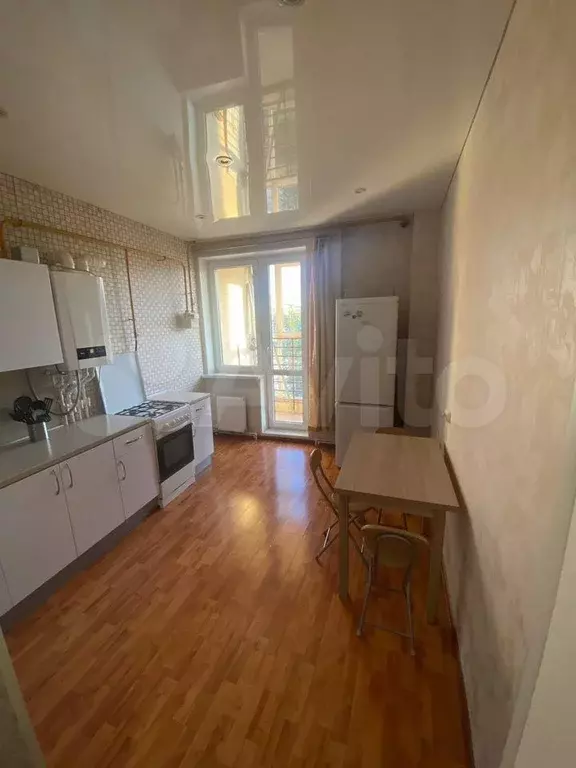 1-к. квартира, 40 м, 1/3 эт. - Фото 1