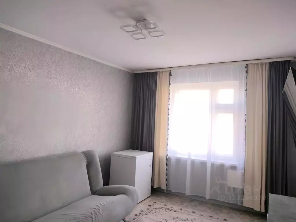 3-к кв. Омская область, Омск ул. Володарского, 122 (59.7 м) - Фото 2