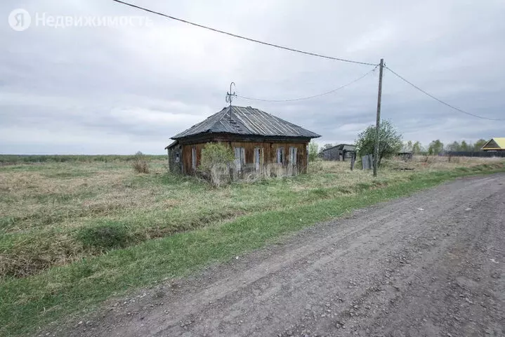 Дом в Дегтяревское сельское поселение, деревня Тоболтура, Набережная ... - Фото 1