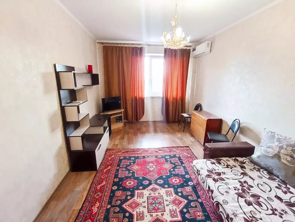 1-к кв. Ростовская область, Ростов-на-Дону Стабильная ул., 13 (40.0 м) - Фото 1