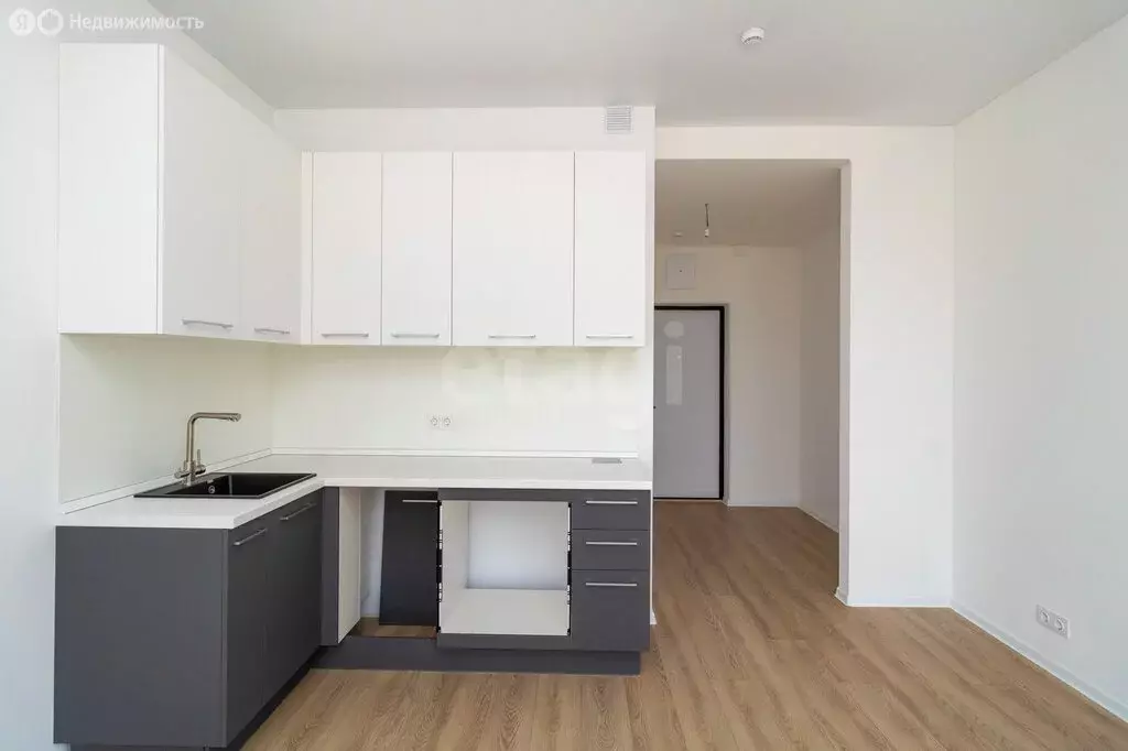 Квартира-студия: Тюмень, улица Юрия Рогачева, 11к1 (20 м) - Фото 2