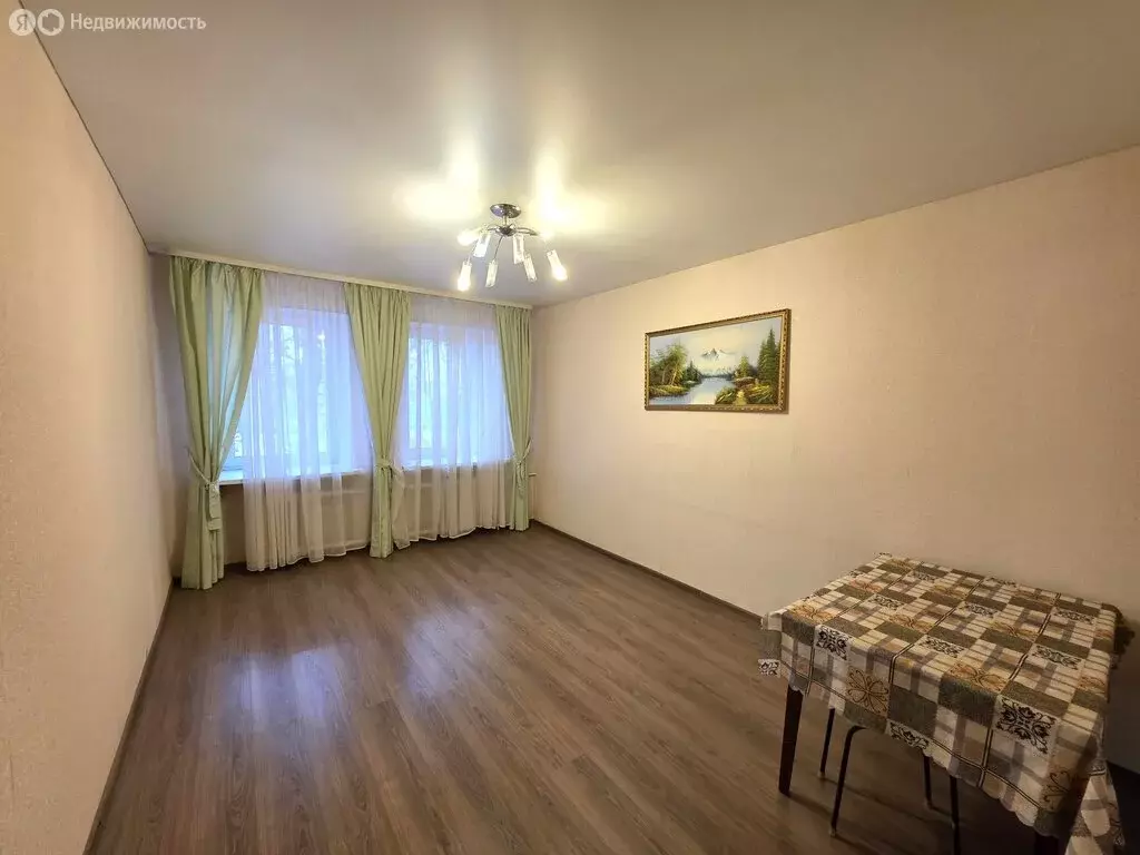 3-комнатная квартира: Орск, микрорайон Новый город, переулок ... - Фото 1