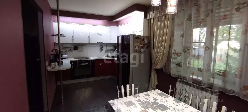 Дом в Бурятия, Улан-Удэ ул. Искристая, 11 (246 м) - Фото 1