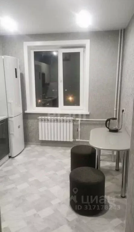 1-к кв. Амурская область, Зея Светлый мкр, 65 (40.0 м) - Фото 0