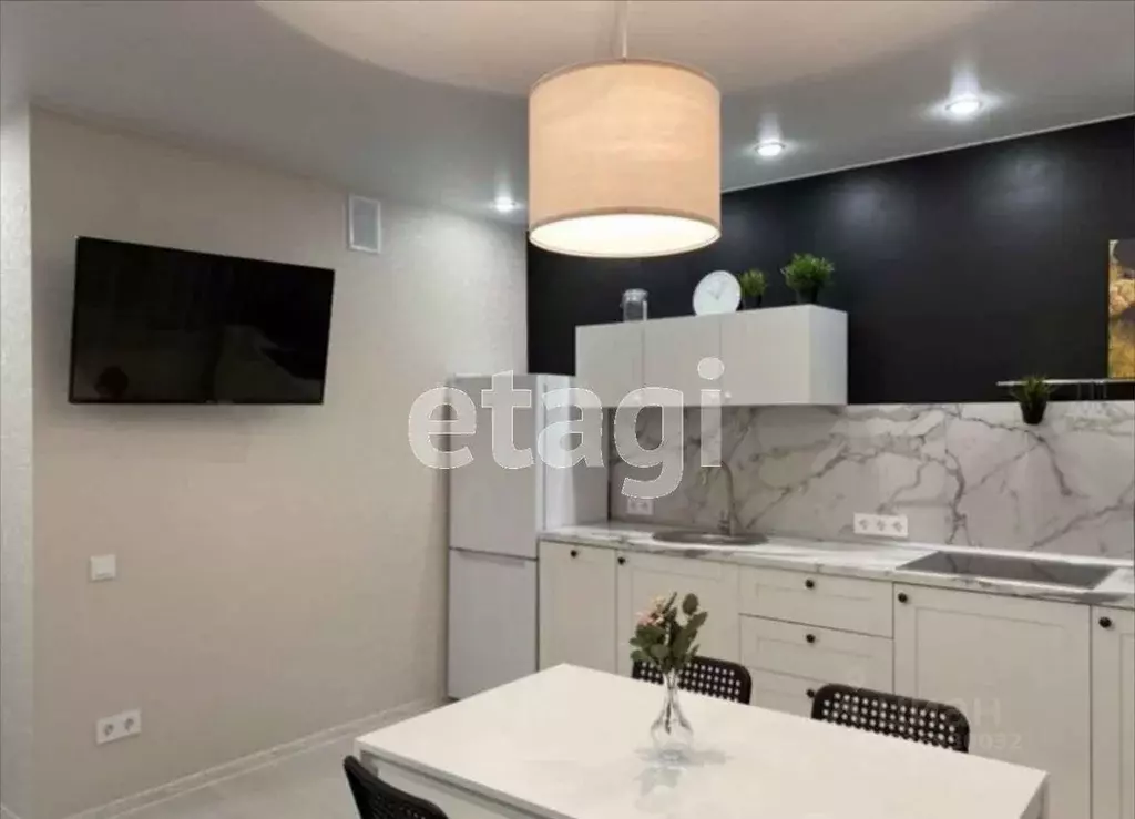 Студия Тюменская область, Тюмень ул. Газовиков, 34 (30.0 м) - Фото 1