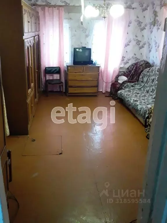 Дом в Башкортостан, Чишминский район, Новотроицкий сельсовет, с. ... - Фото 1