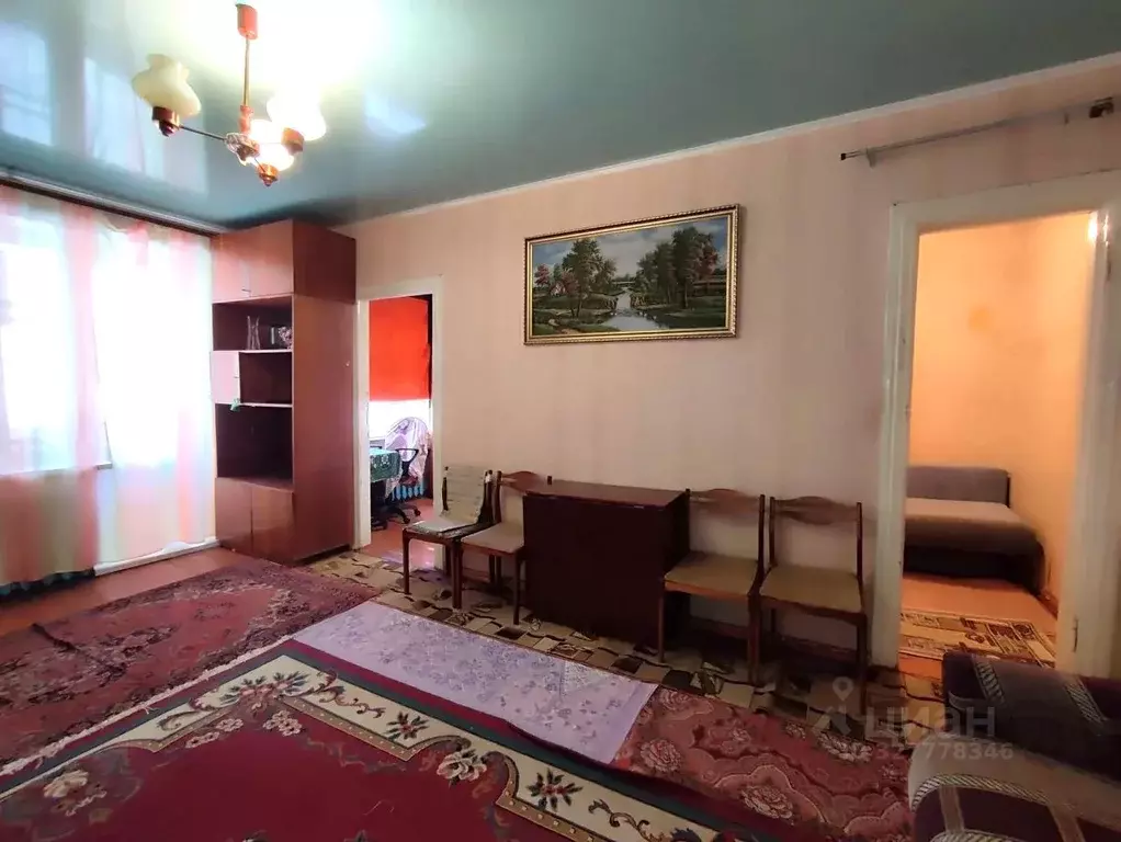 3-к кв. Омская область, Омск ул. 27-я Линия, 43 (45.6 м) - Фото 2