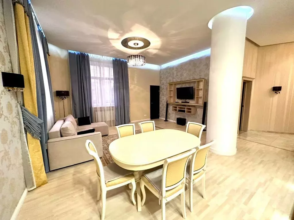 2-к кв. Татарстан, Казань ул. Касаткина, 11 (94.0 м) - Фото 0