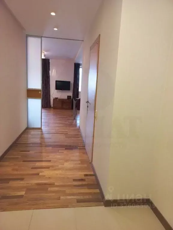 1-к кв. Свердловская область, Екатеринбург ул. Барвинка, 26 (46.0 м) - Фото 2