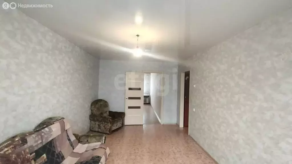 2-комнатная квартира: Мыски, улица Серафимовича, 6А (43 м) - Фото 2