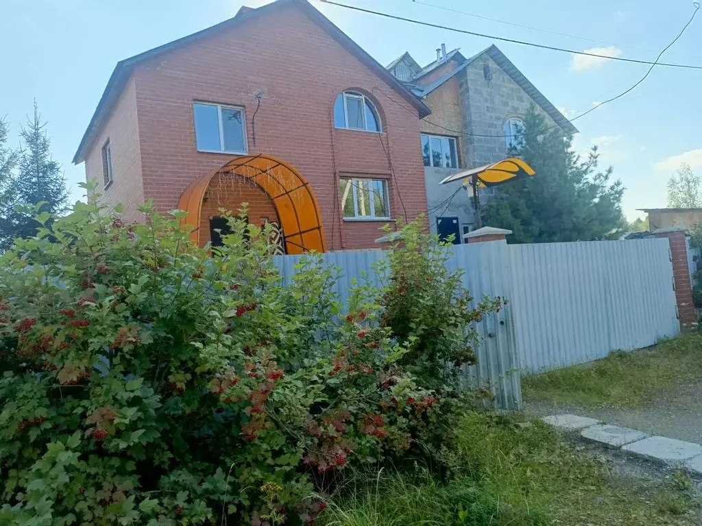 Коттедж в Свердловская область, Екатеринбург муниципальное ... - Фото 1