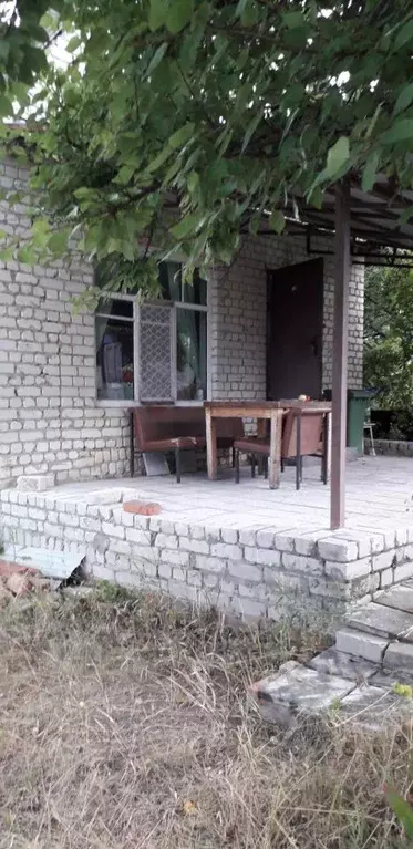 Дом в Саратовская область, с. Широкий Буерак ул. Волжская (70 м) - Фото 0