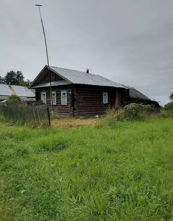 Дом в Вологодская область, Шекснинский муниципальный округ, д. ... - Фото 1