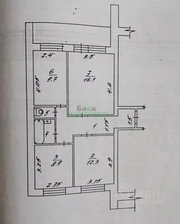 3-к кв. Саратовская область, Балаково ш. Саратовское, 49 (65.5 м) - Фото 2