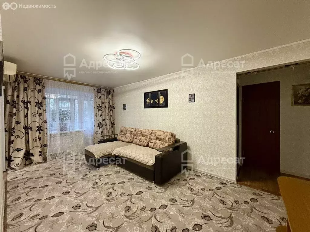 3-комнатная квартира: Волгоград, улица Быкова, 5 (55.5 м) - Фото 1