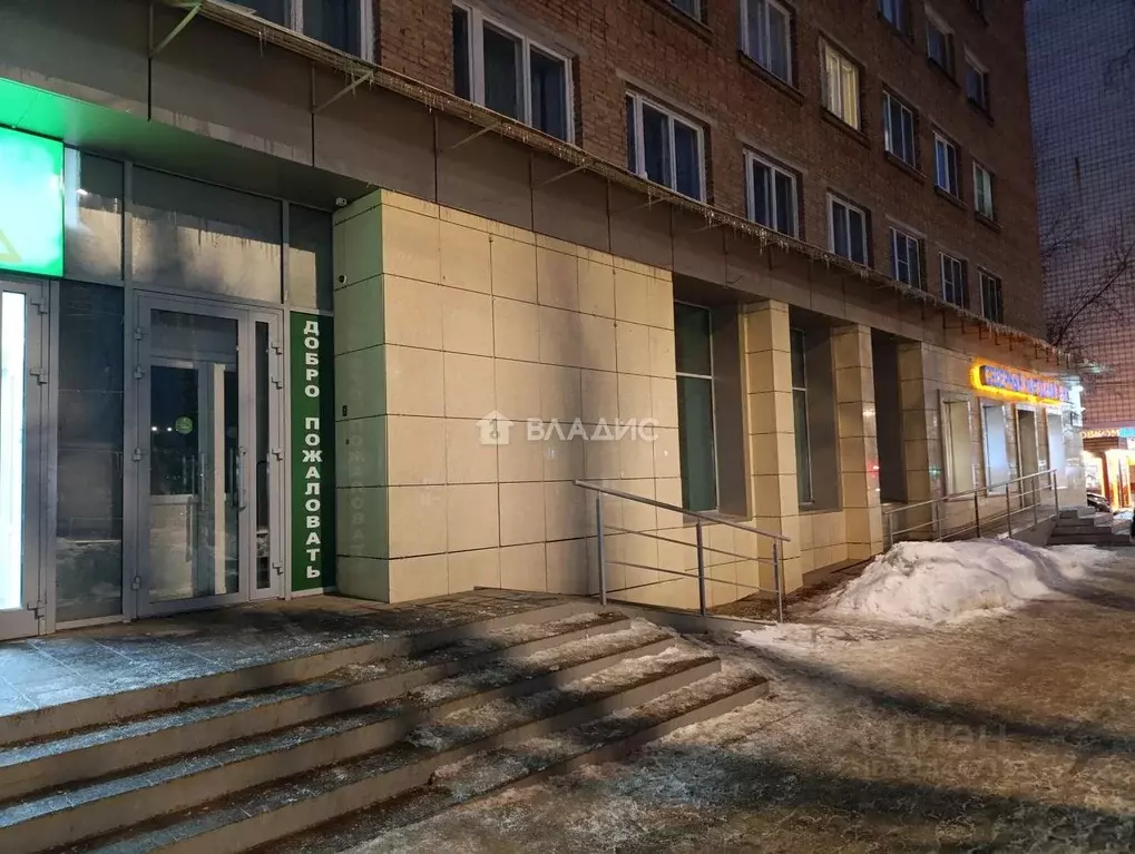 Торговая площадь в Коми, Сыктывкар Коммунистическая ул., 62 (165 м) - Фото 1