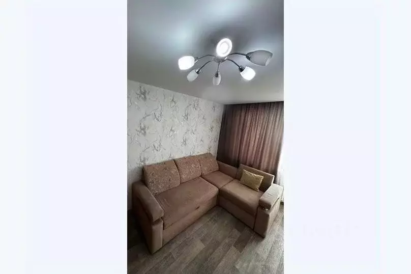 1-к кв. Курганская область, Курган Заозерный жилрайон, 5-й мкр, 18 ... - Фото 0