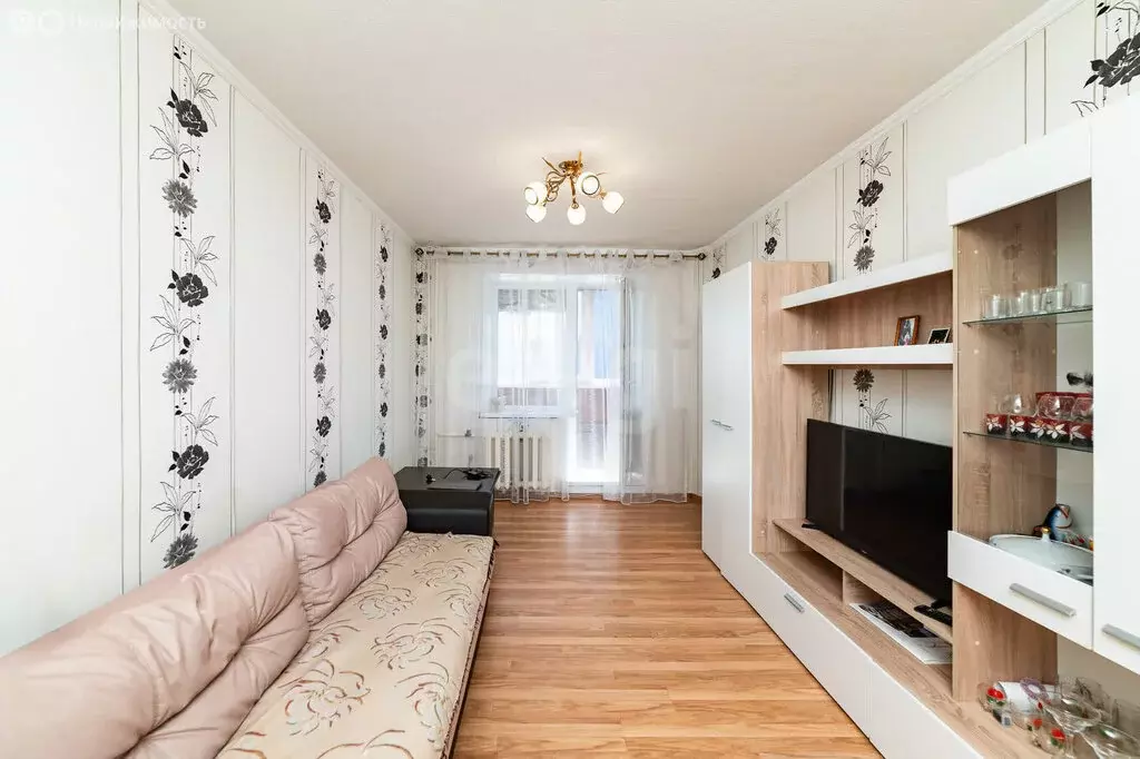 3-комнатная квартира: Курган, жилой район Заозёрный, 6-й микрорайон, ... - Фото 2