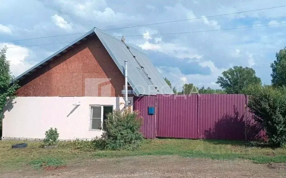 Дом в Алтайский край, Барнаул городской округ, пос. Бельмесево ул. ... - Фото 1
