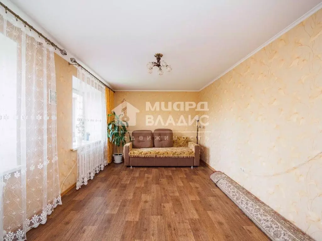 3-к кв. Омская область, Омск Мельничная ул., 70 (64.6 м) - Фото 1