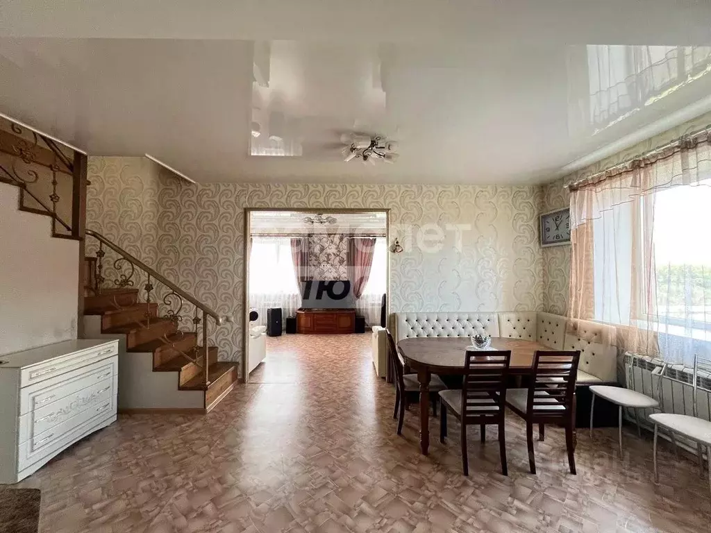 Коттедж в Омская область, Омск Литейная ул. (249 м) - Фото 1