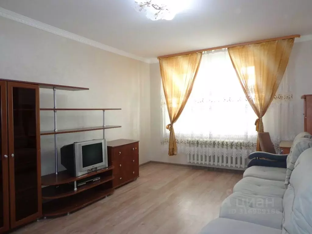2-к кв. Омская область, Омск Звездная ул., 6 (70.0 м) - Фото 1