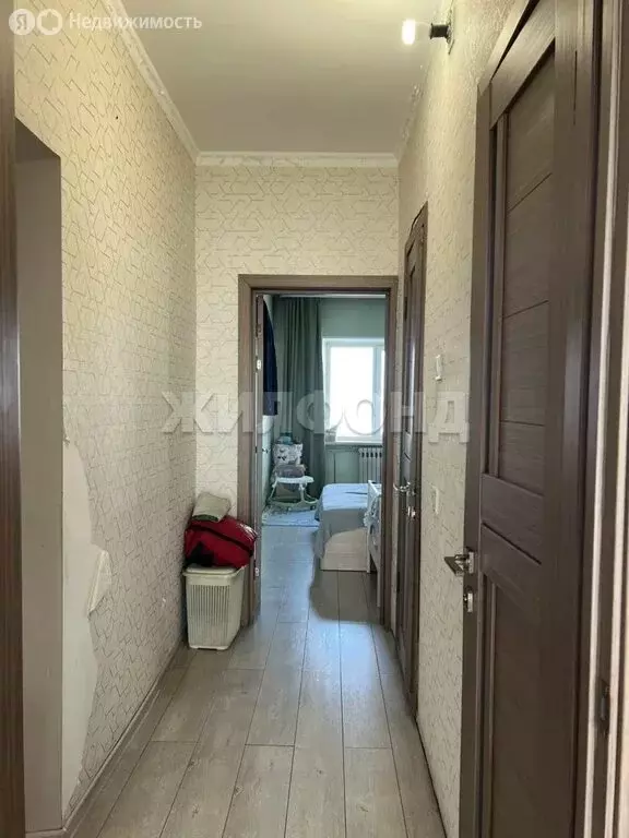 3-комнатная квартира: Кызыл, Бай-Хаакская улица, 8 (68 м) - Фото 1