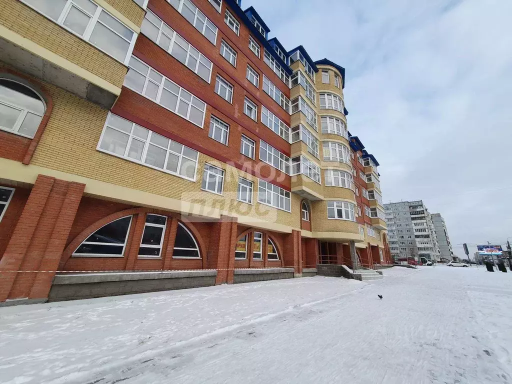 Помещение свободного назначения в Омская область, Омск ул. 10 лет ... - Фото 1