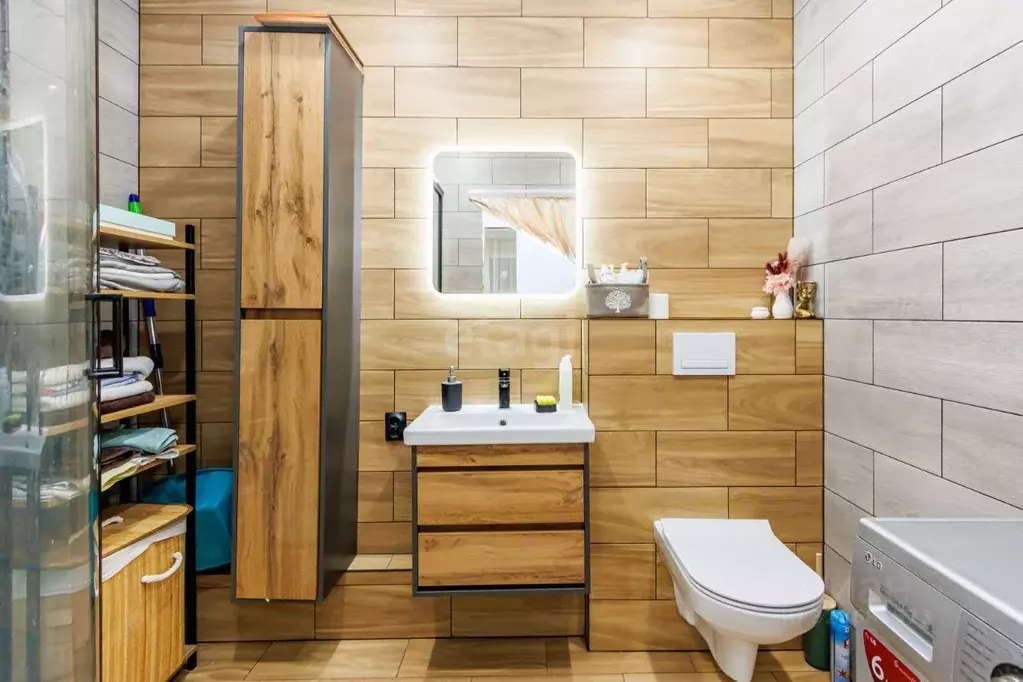 2-к кв. Тюменская область, Тюмень ул. Василия Малкова, 10 (59.2 м) - Фото 1