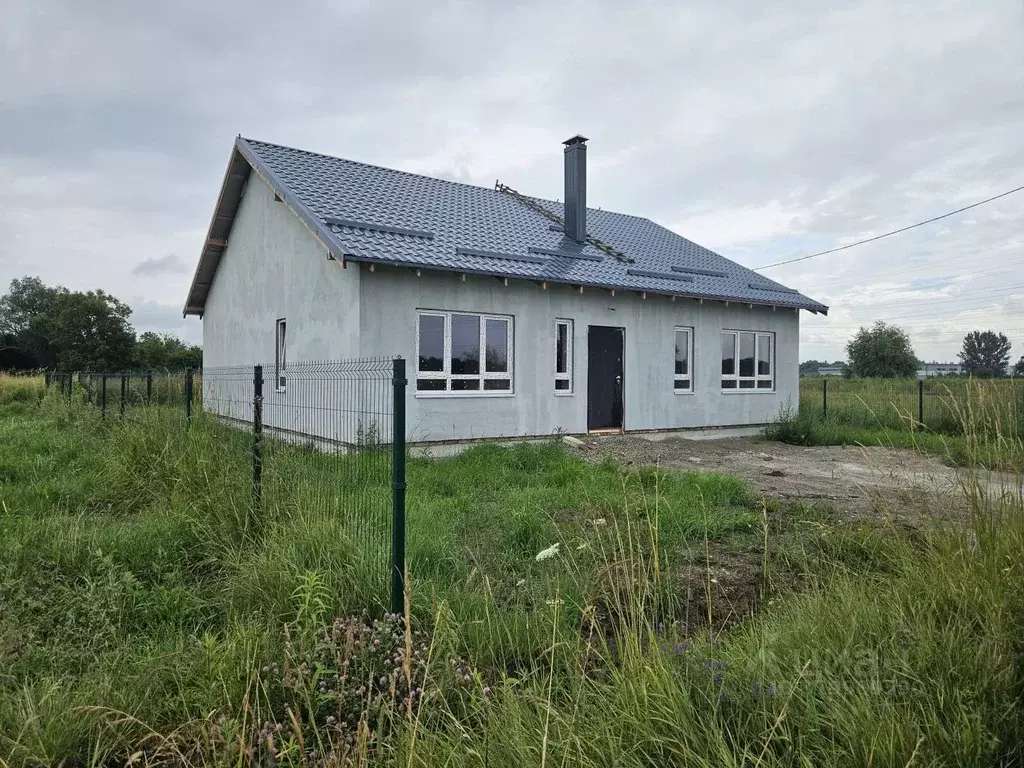 Дом в Калининградская область, Гурьевский муниципальный округ, пос. ... - Фото 0