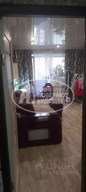 2-к кв. Удмуртия, Глазов Колхозная ул., 6 (49.5 м) - Фото 0