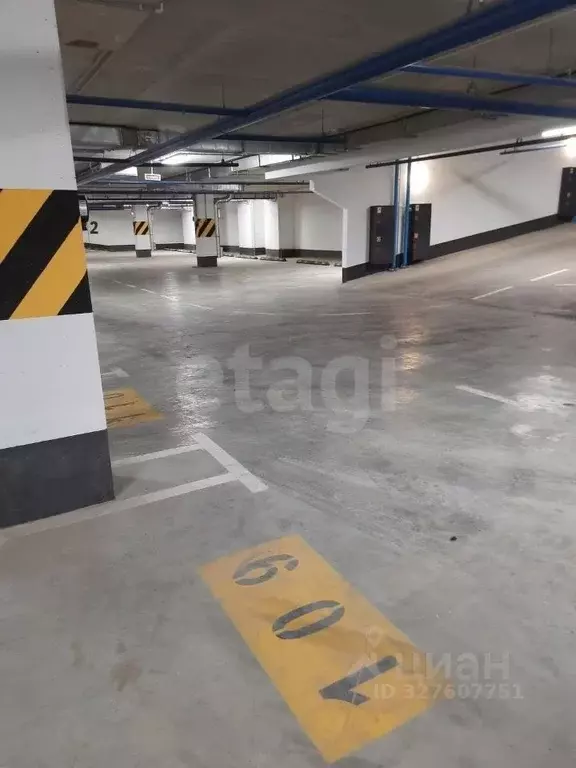 Гараж в Тюменская область, Тюмень ул. Первооткрывателей, 12 (13 м) - Фото 1