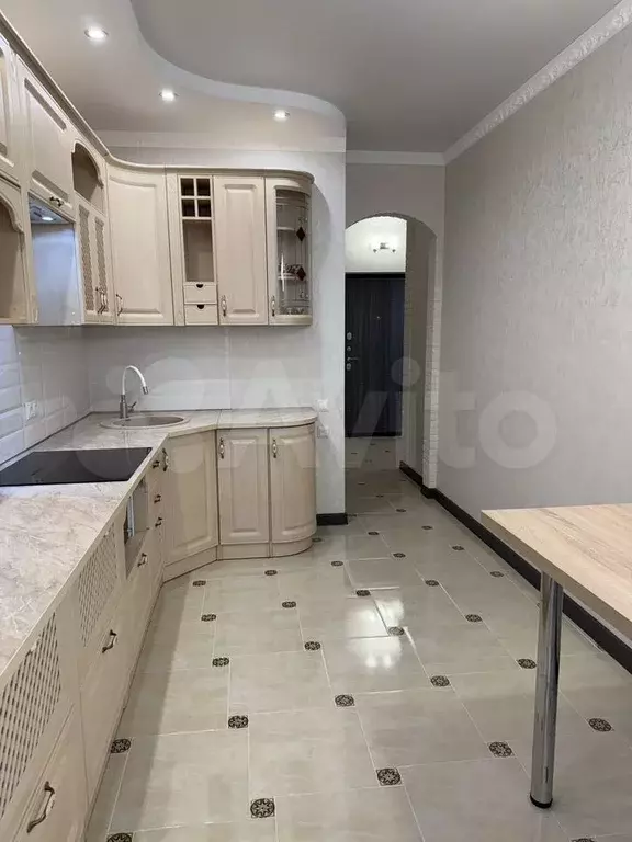 1-к. квартира, 40 м, 10/17 эт. - Фото 1