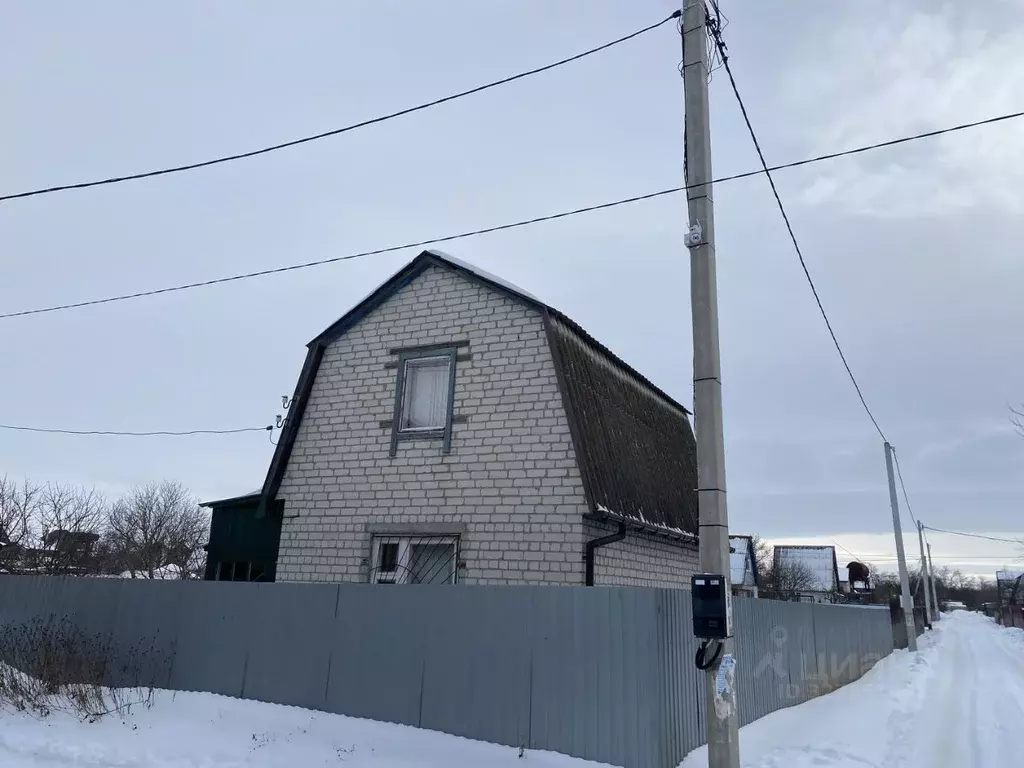 Дом в Курская область, Курский район, Щетинский сельсовет, Химфарм ... - Фото 1