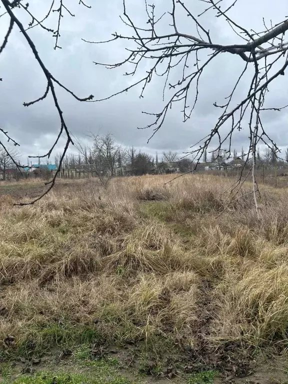 Участок в Краснодарский край, Темрюк ул. Обороны, 2/2 (7.5 сот.) - Фото 0