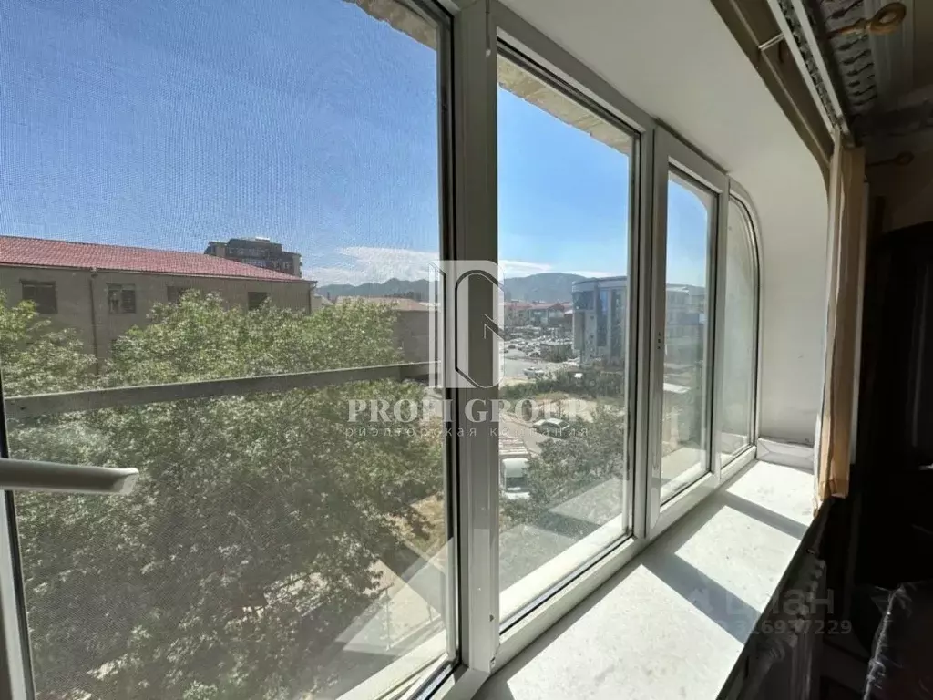 3-к кв. Дагестан, Махачкала ул. Гаджи Алибегова (81.0 м) - Фото 1