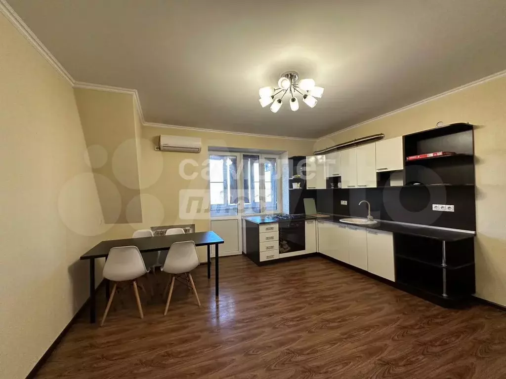3-к. квартира, 90 м, 6/6 эт. - Фото 0
