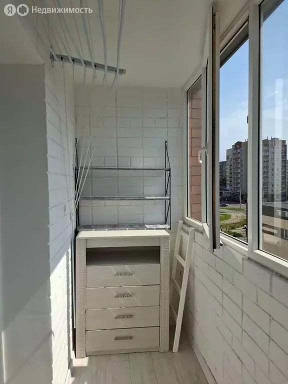3-комнатная квартира: Смоленск, улица Рыленкова, 38А (93 м) - Фото 1
