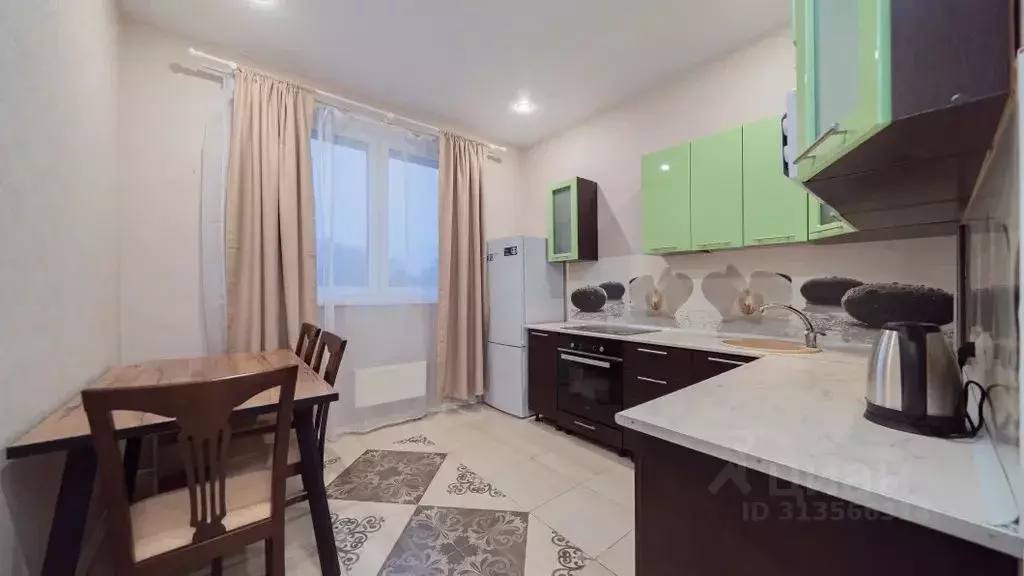 2-к кв. Московская область, Наро-Фоминск ул. Курзенкова, 18 (64.0 м) - Фото 0