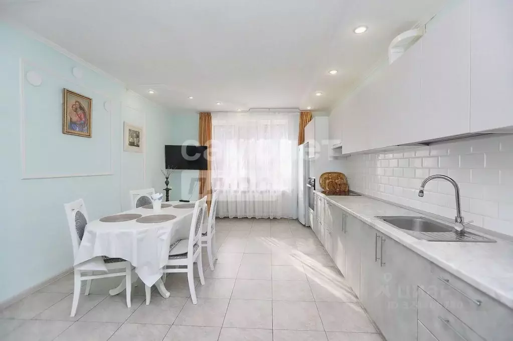 2-к кв. Липецкая область, Липецк Горняцкая ул., 4 (109.0 м) - Фото 0