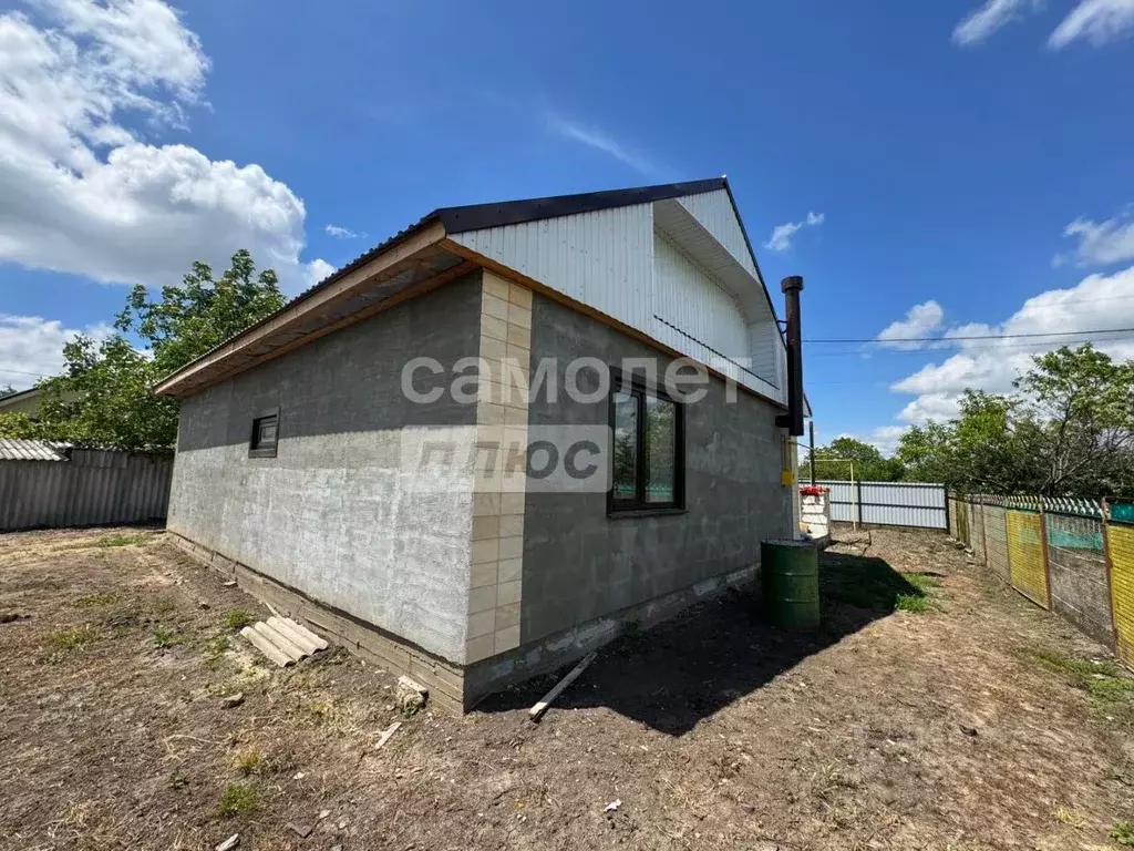 Дом в Краснодарский край, Кореновский район, Дядьковская ст-ца ул. ... - Фото 1